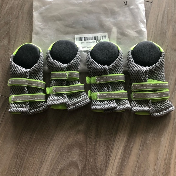 🐾🐾Dog Booties Paw Protectors Shoes Size Medium 🐾🐾 - Picture 3 of 9